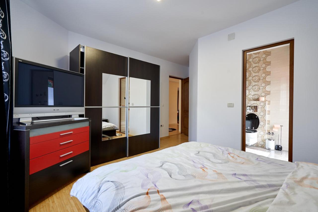 Casa Cu Flori Moisei Ξενοδοχείο Εξωτερικό φωτογραφία