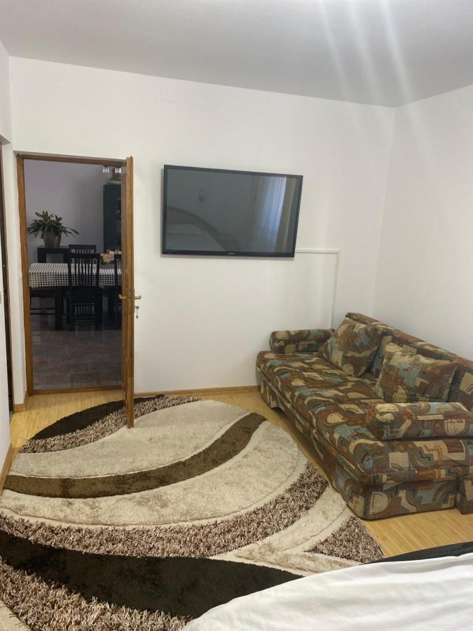 Casa Cu Flori Moisei Ξενοδοχείο Εξωτερικό φωτογραφία